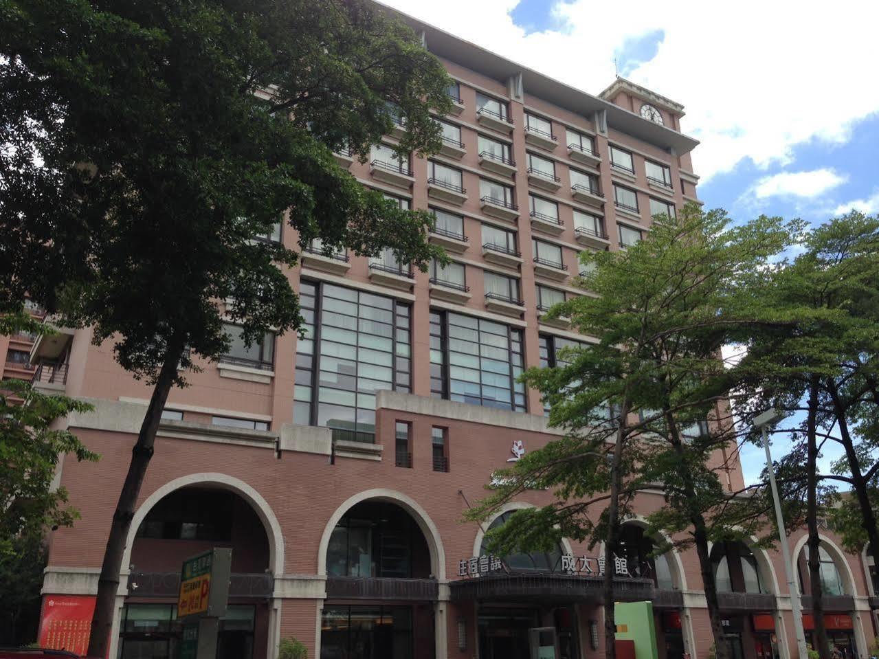 Academy Hotel Tainan Eksteriør bilde